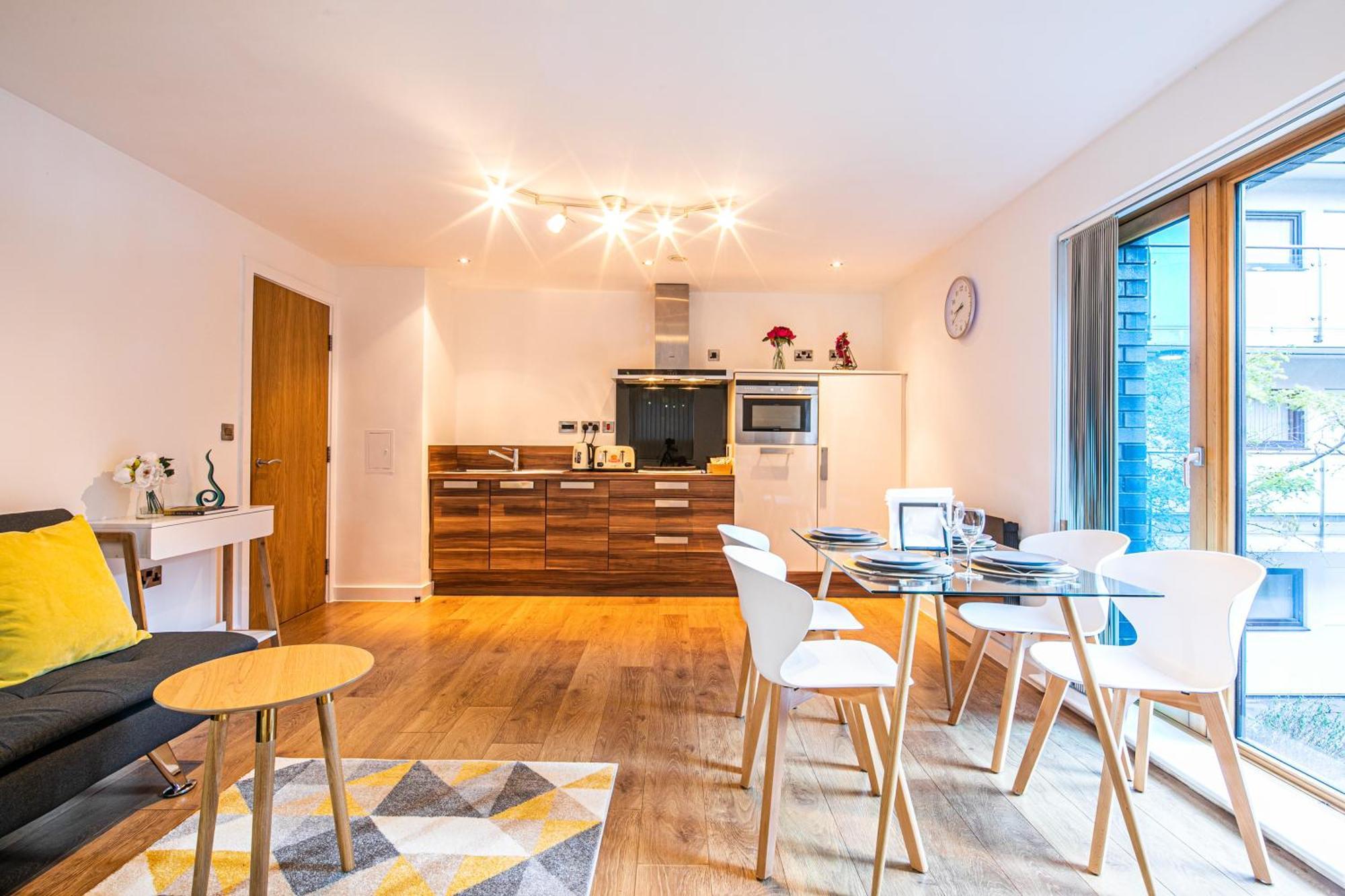 Stylish 2 Bed Apt 18 - City Centre, Free Parking, Espresso Machine & Netflix - Hosted By Stay Host Save Sheffield Extérieur photo