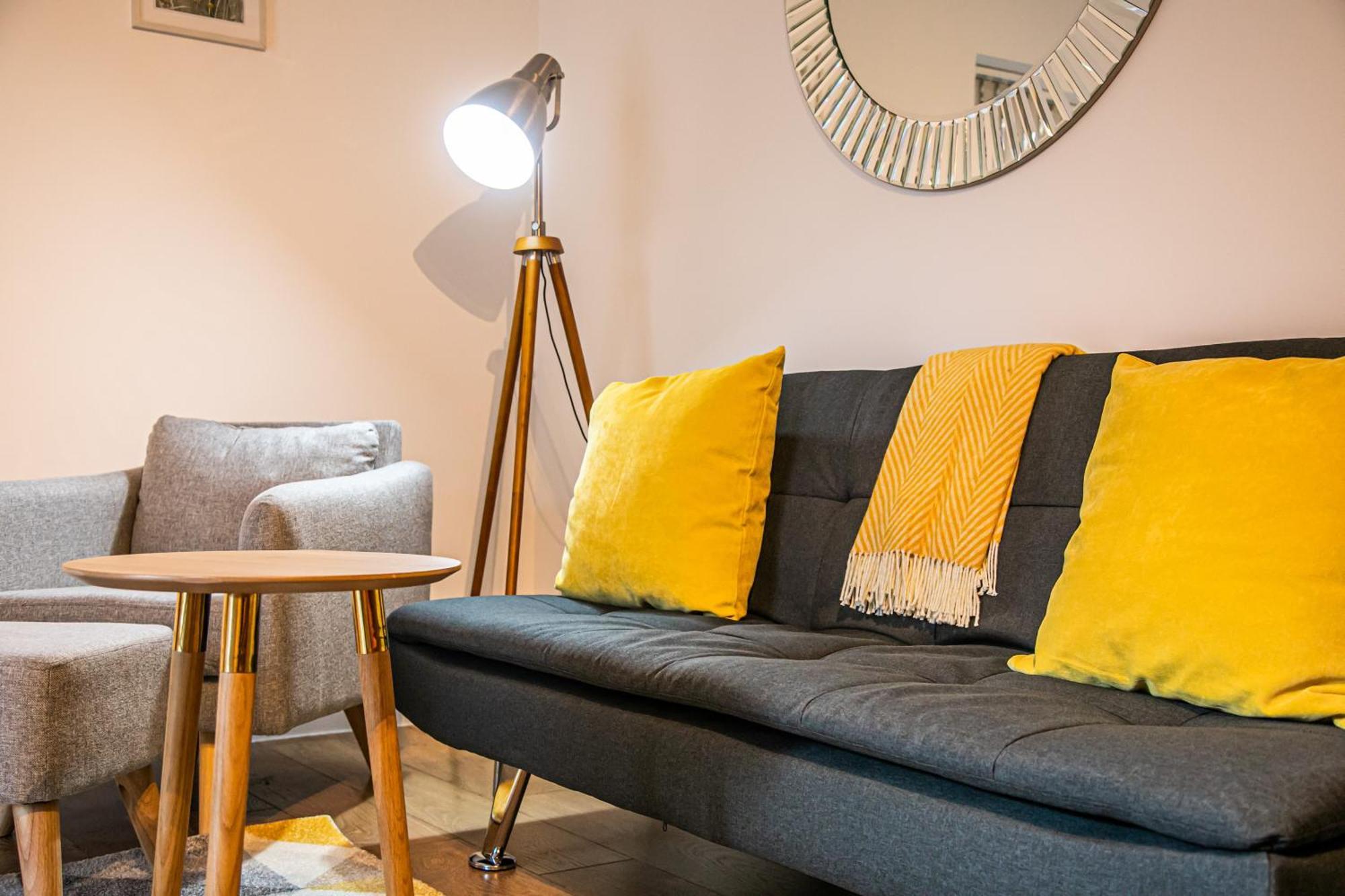 Stylish 2 Bed Apt 18 - City Centre, Free Parking, Espresso Machine & Netflix - Hosted By Stay Host Save Sheffield Extérieur photo