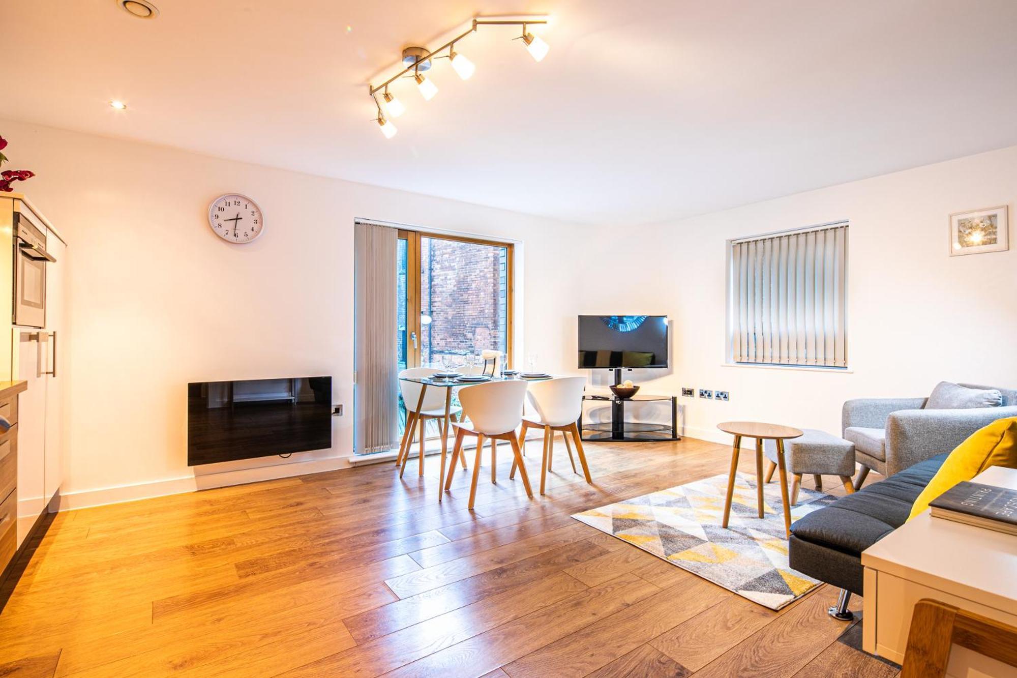 Stylish 2 Bed Apt 18 - City Centre, Free Parking, Espresso Machine & Netflix - Hosted By Stay Host Save Sheffield Extérieur photo